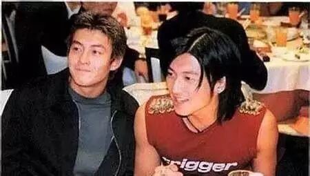 当初刘德华张学友成龙李连杰还很稚嫩,你见过吗?