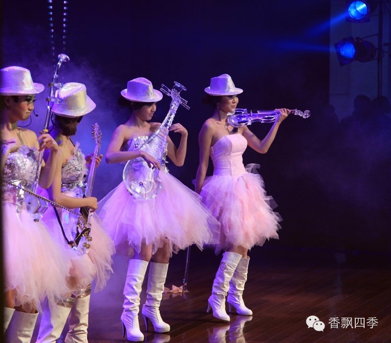 枣庄春晚曾经“高大上”的主持人——李思思