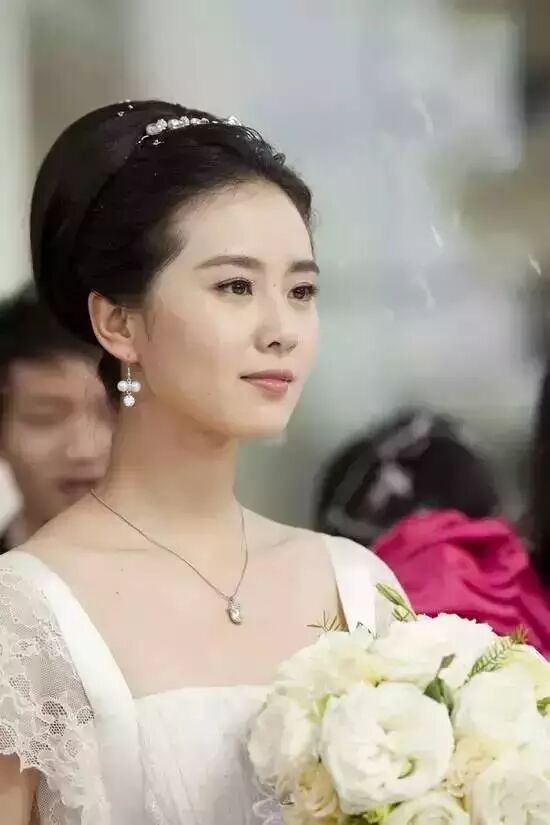 惊呆!刘诗诗竟然举办过十二次婚礼!