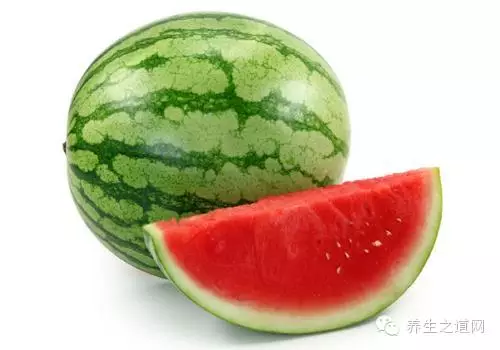 香蕉最好不要与八种食物一起吃，看完才知道！