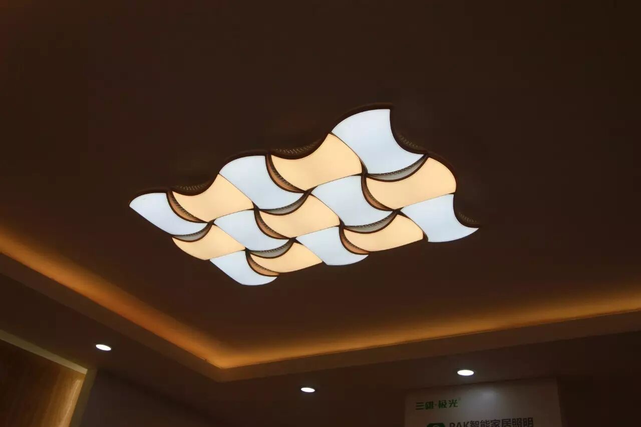 这周除了光亚展 去哪都别来约我！