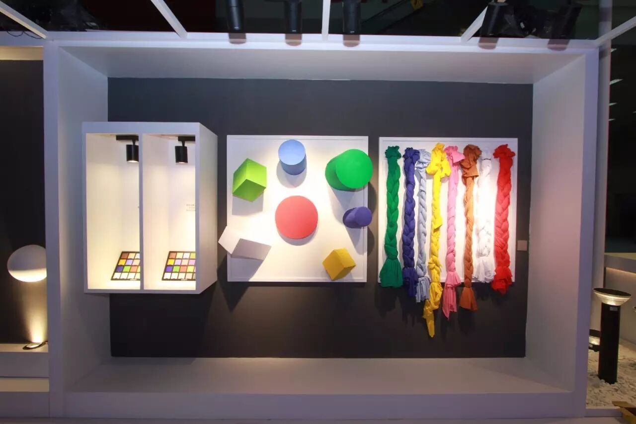 这周除了光亚展 去哪都别来约我！