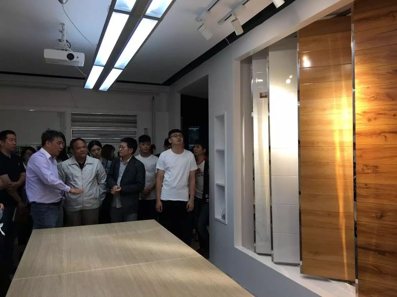 我们又挂牌了！