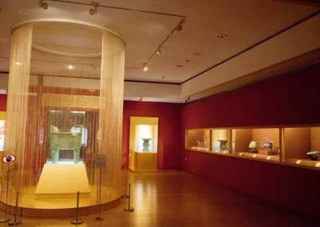 【5·18国际博物馆日】博物馆 你要展文物还是卖弄灯光？