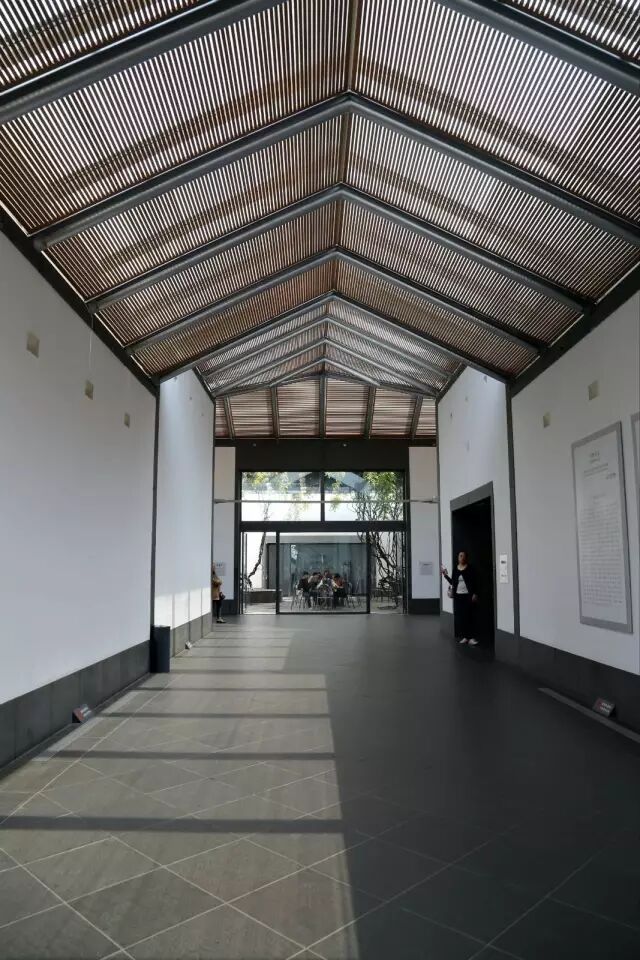 【5·18国际博物馆日】博物馆 你要展文物还是卖弄灯光？