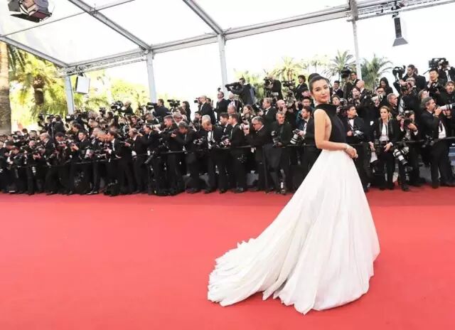 夏纳电影节实力抢镜？「柔雅」做到了！