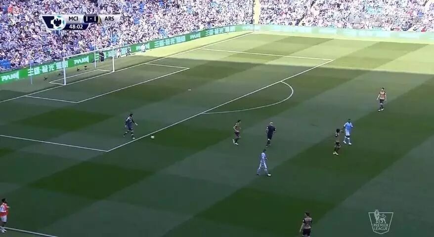 我们在英超赛场出现是什么体验？