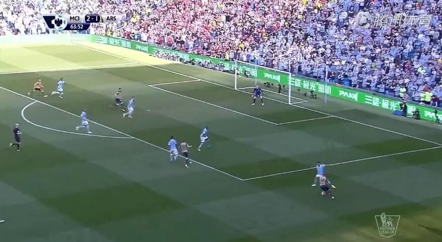 我们在英超赛场出现是什么体验？