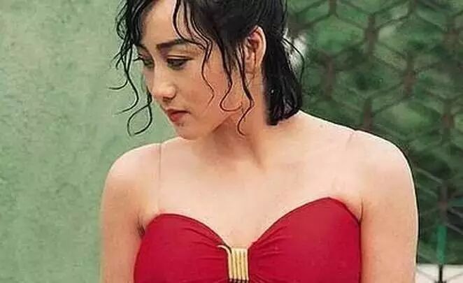 成龙曾经苦追的女神,便宜了李连杰,现在却……