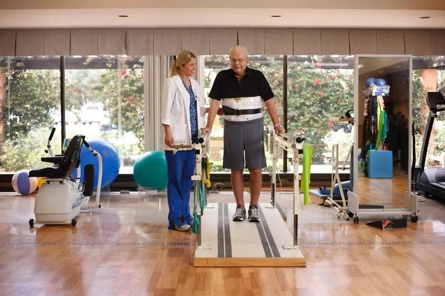 「rehabilitation center interior」の画像検索結果