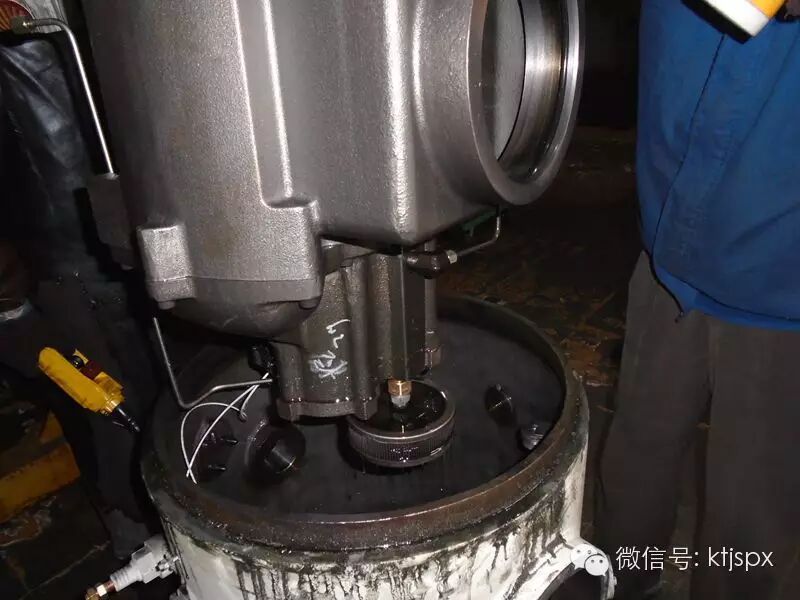 【空调技术培训】DB顿汉布什冷水机组1218压缩机拆解实例