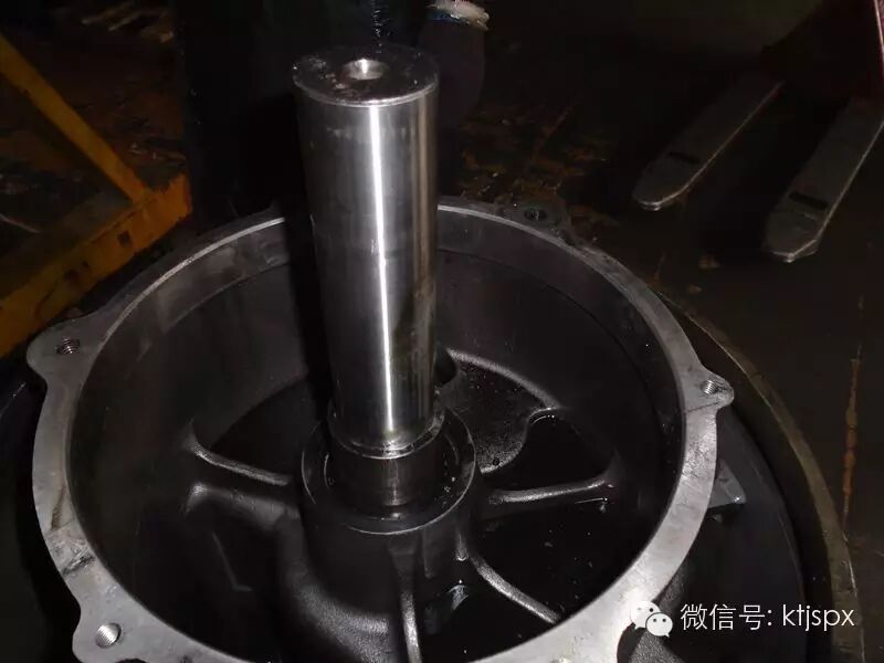 【空调技术培训】DB顿汉布什冷水机组1218压缩机拆解实例