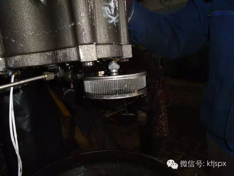 【空调技术培训】DB顿汉布什冷水机组1218压缩机拆解实例