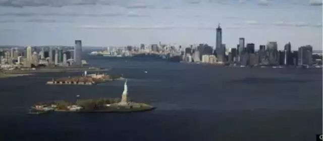 光外有光 | 周鍊