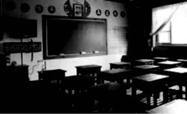 光外有光 | 周鍊