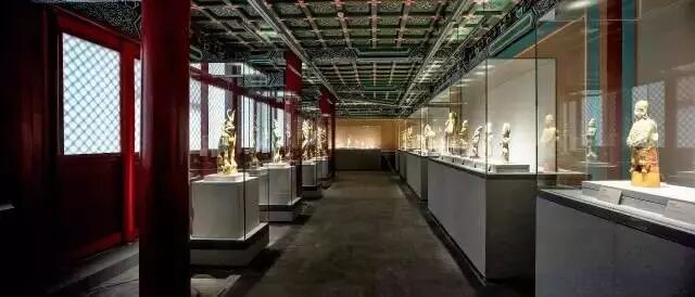 光外有光 | 周鍊