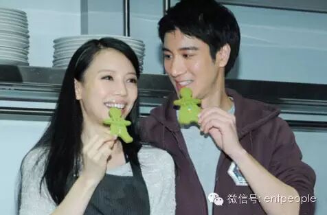 盘点女星怀二胎:王力宏妻子孕检 大S常抽筋-怀孕期