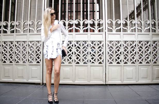 裸色鞋子配什么衣服_裙子 裸色鞋子 搭配_鞋子裸色还是黑色