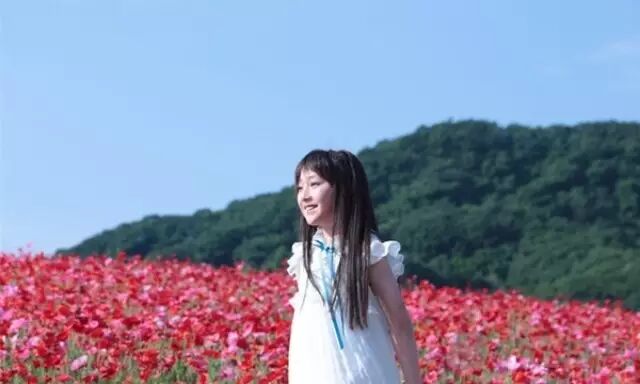 《未闻花名》真人版:谷花音饰演童年面麻