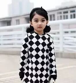 小盆友,你确定不是范冰冰亲生的么?