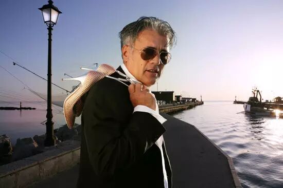 高跟鞋牌子_高跟鞋鞋跟质量测评_牌子的高跟鞋