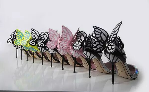 牌子的高跟鞋_高跟鞋鞋跟质量测评_高跟鞋牌子