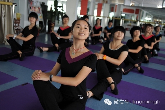高贵计划v高贵您"备课美丽的单元,打开小臂的胸部,拉长a高贵的形体颈部7年级梳理球类运用图片