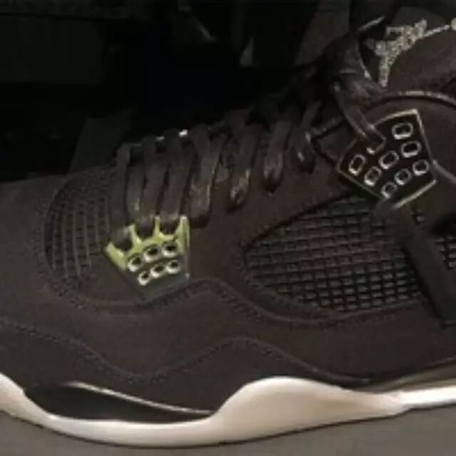 Eminem x Air Jordan 4 联名款曝出