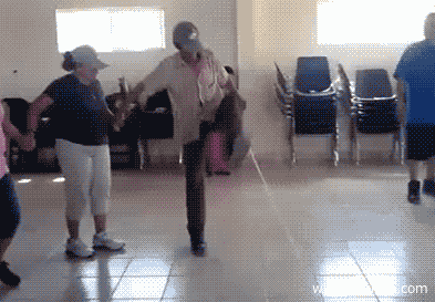 观音让人把选桃的猴子抓了起来.