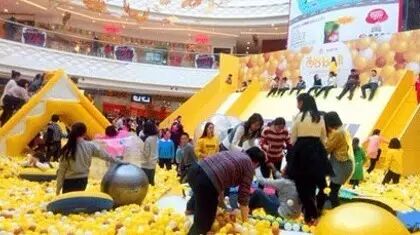 和平广场出大事了!他们先让你耳朵怀孕,还要搞大你的肚子!-怀孕期