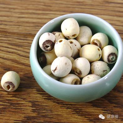 荸荠洗净去皮蒂即可药用