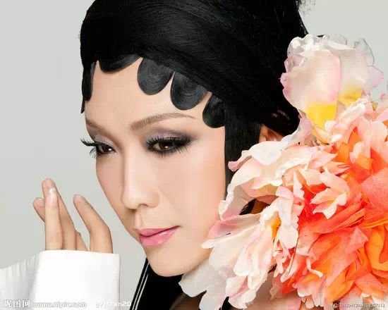 李玉刚的美,惊艳了世界!