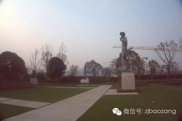 尼古拉·菲钦26幅油画原作抵杭  _图6