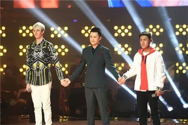 刘欢范晓萱战队三强诞生  刘维邱比罗艺恒“爆冷”淘汰