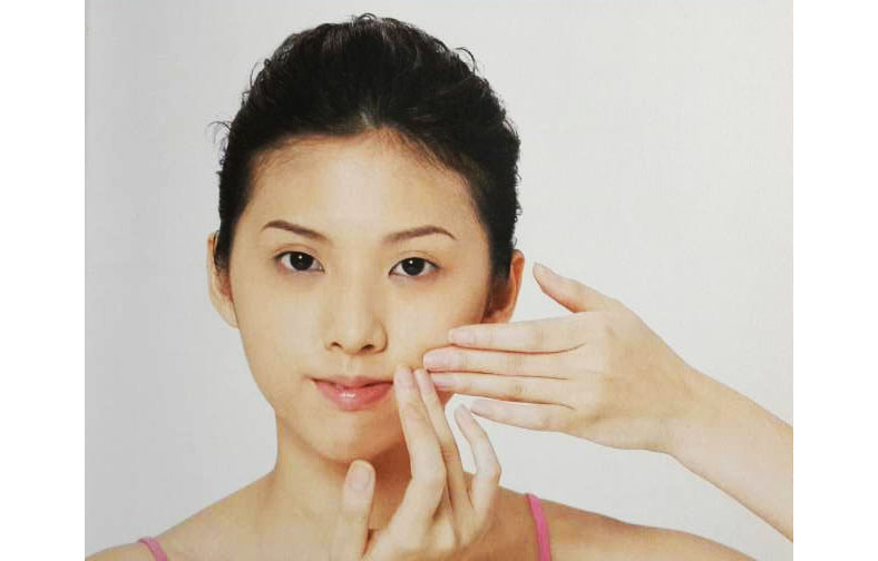 面部拨筋－最直接有效的美容方法！