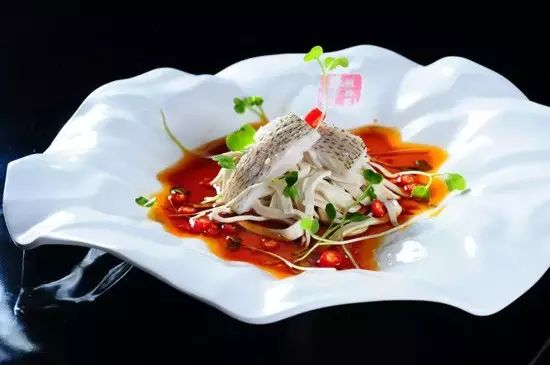 原料:鲈鱼,常州百叶.