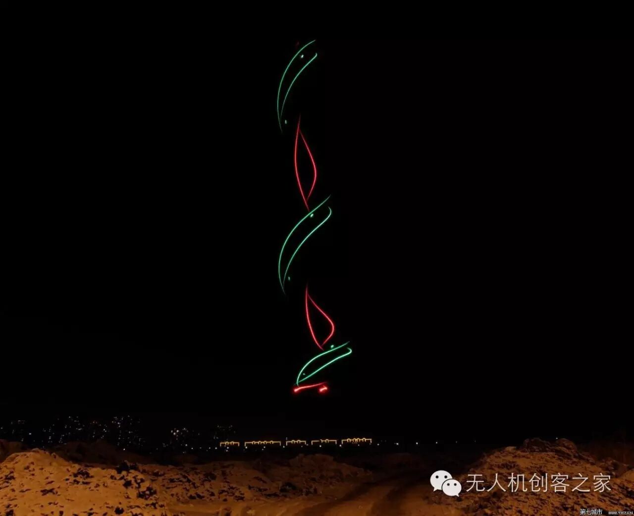 以天空為布，無(wú)人機(jī)為筆