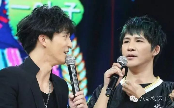 炒的好红火!大张伟薛之谦靠段子 黄子韬表情洗白白