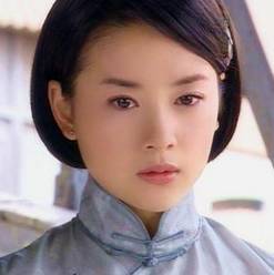 她是谢霆锋新娘,陈坤毕生所爱,与邓超苦恋,如今因激吻...