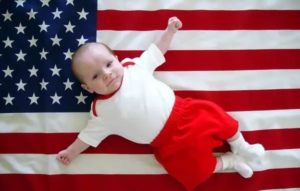 在美國生孩子有什么福利_美國籍生孩子**_美國人生孩子的福利