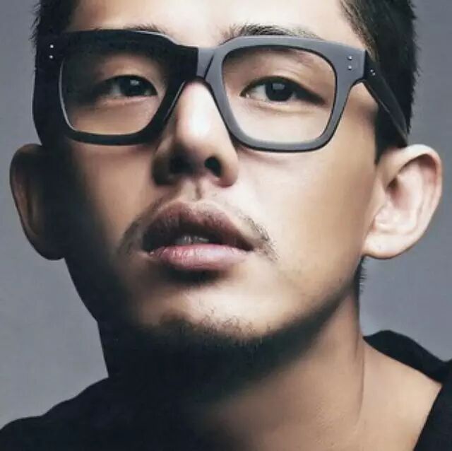 忘记金秀贤,现在韩国最火的欧巴是他