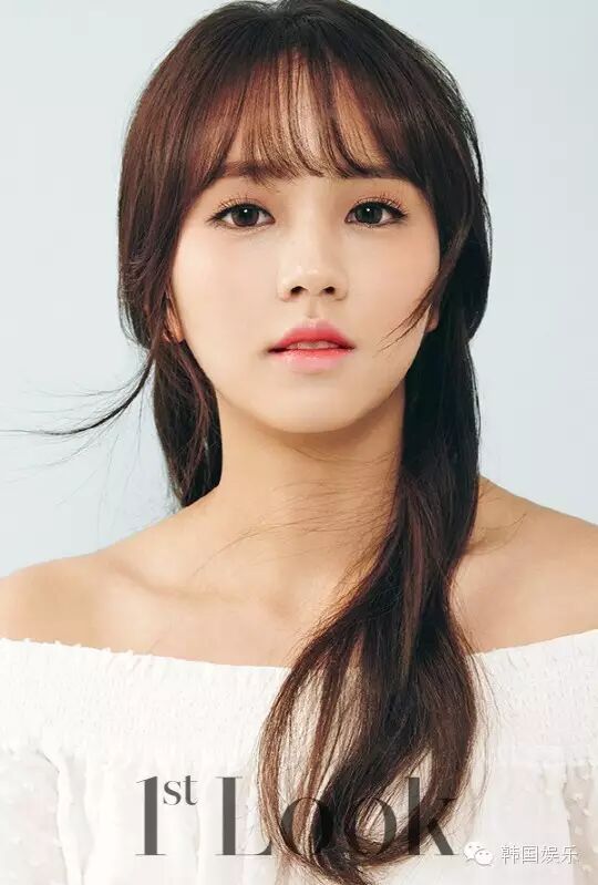 金所炫彩妆写真公开 变身青春活力美少女