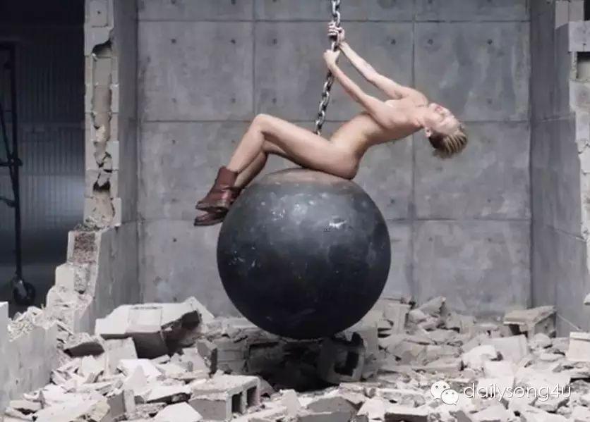 Wrecking Ball ——Miley Cyrus