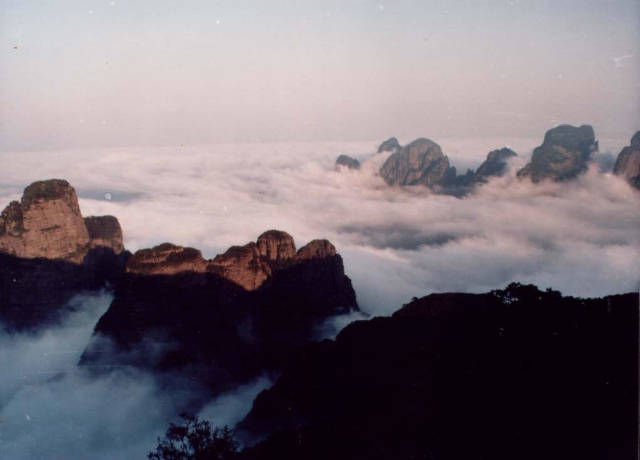 姑娘，穿民族服装的你其实很美！ | 瑶家悲歌：瑶绣技艺面临失传危险670 / 作者:小红花 / 帖子ID:106506