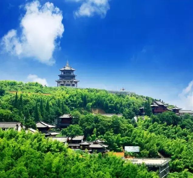 tips: 地址:观海卫镇鸣鹤古镇 门票:免费 达蓬山旅游度假区 在达蓬山