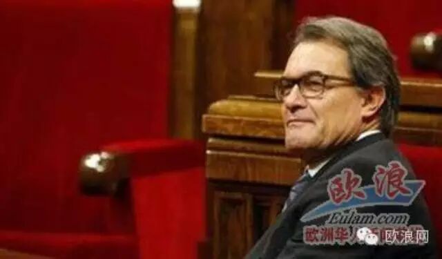 加泰一边要和西班牙决裂，一边伸手向西班牙要钱