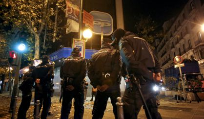 马德里警方凌晨突击检查人民党全国总部 搜查14个小时