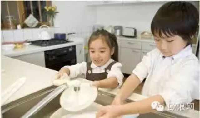 哈佛惊人发现：小孩做不做家务对今后的人生影响巨大！