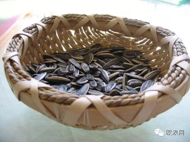 多吃瓜子好不好？吃瓜子有什么好处和坏处？