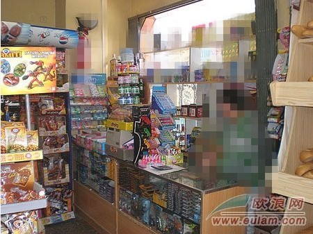 西班牙华人食品店老板刺伤13岁未成年人闹事者 被法官收监候审